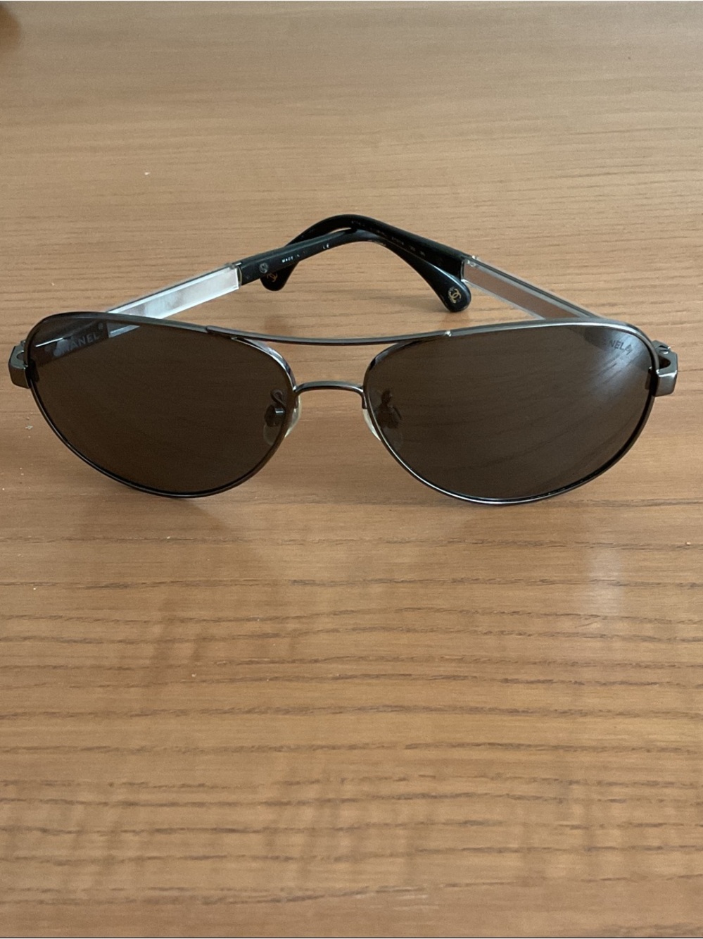 CHANEL Collector Aviator Sunglasses Black Silver Metal Frame w/ Case